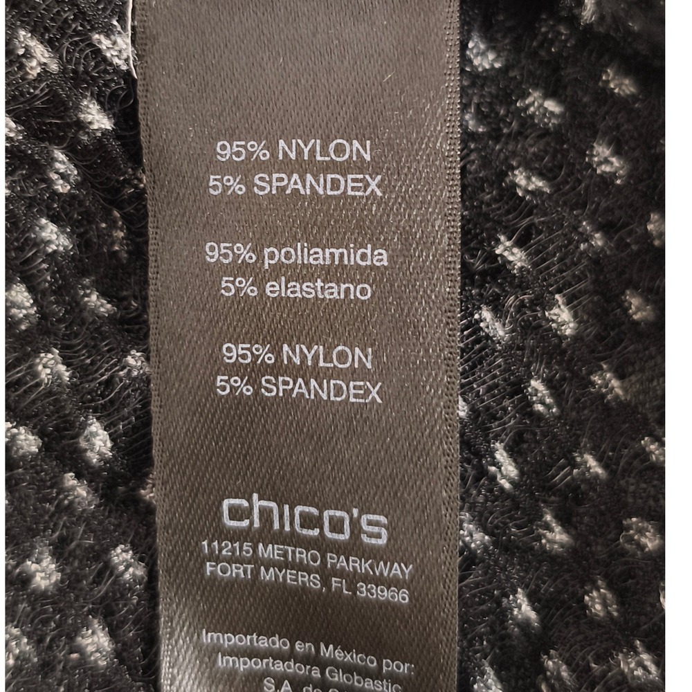 Chicos Travelers Collection Black White Paisley Sleeveless Pleated Top Size 2/L - Picture 4 of 6